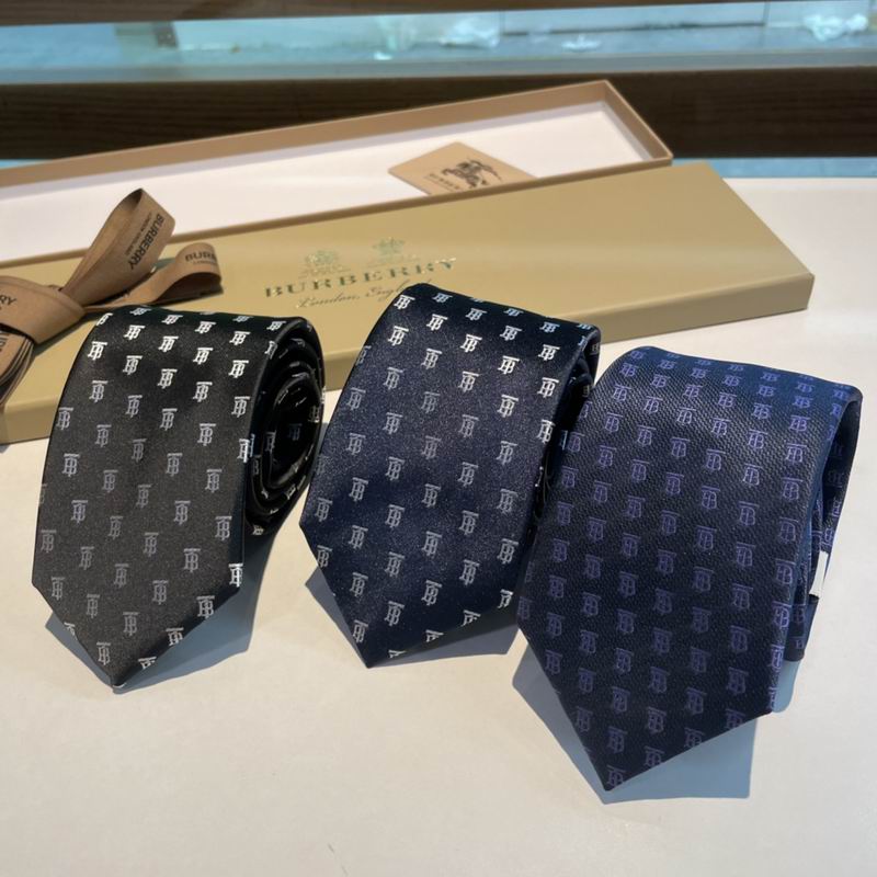 Burberry Tie hm15
